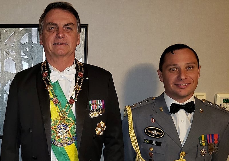 Defesa de Bolsonaro questiona delação de Mauro Cid: “Não é confiável” Vilardi afirma que Bolsonaro não teve participação em golpes e questiona a credibilidade do delator Mauro Cid