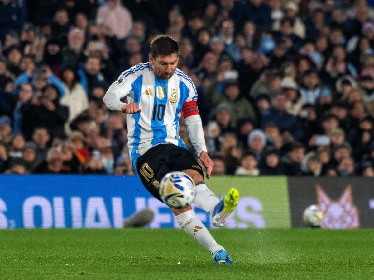 Messi põe em dúvida a participação na Copa do Mundo de 2026 Argentino anotou dois gols em despedida diante da torcida, mas revelou incerteza sobre presença no próximo Mundial