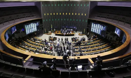 PEC da Blindagem: veja casos em que voto secreto é usado hoje no Congresso Atualmente, Constituição permite uso do instrumento apenas em situações específicas. Proposta que amplia proteção a parlamentares prevê voto secreto para barrar prisão de deputados