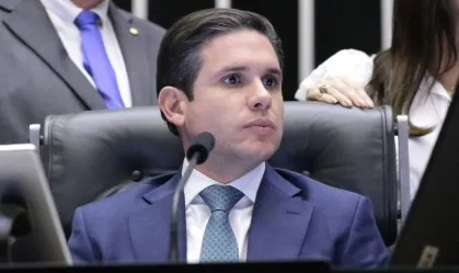 "É o momento de tirar da frente todas essas pautas tóxicas", diz Hugo Motta Declaração ocorre após manifestações contra a PEC da Blindagem e o PL da Anistia; segundo o presidente da Câmara, protestos "demonstram que a nossa democracia segue mais viva do q