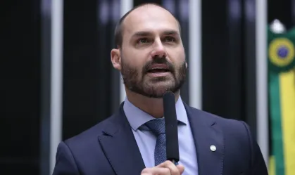 Entenda o passo a passo do processo que pode cassar Eduardo Bolsonaro Conselho de Ética da Câmara instaurou processo contra o filho do ex-presidente Jair Bolsonaro (PL) na terça-feira (23)