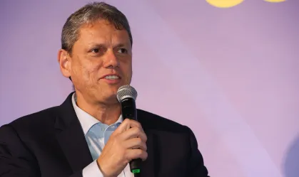 Tarcísio reúne 58 deputados e sinaliza aliança para reeleição em SP em 2026 Governador é apontado como possível presidenciável, mas tem rejeitado o papel e afirmado publicamente que tentará se manter no governo de São Paulo