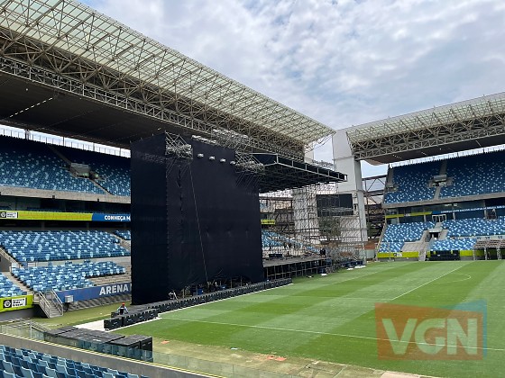 Estrutura do show do Guns N’ Roses mobiliza 3 mil profissionais na Arena Pantanal Expectativa é receber mais de 40 mil pessoas, incluindo cerca de 25 mil turistas