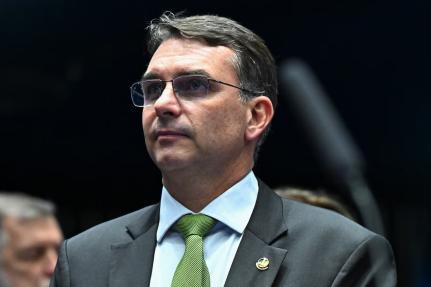 FOI DADA A LARGADA  Flávio Bolsonaro vem a MT para lançamento da candidatura de Medeiros
