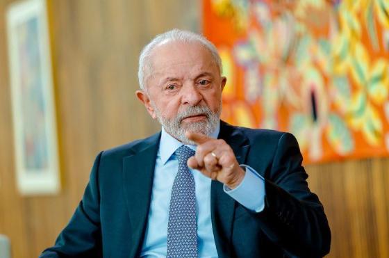 PT propõe fim da reforma trabalhista e regras para aplicativos Documento que guiará campanha de Lula