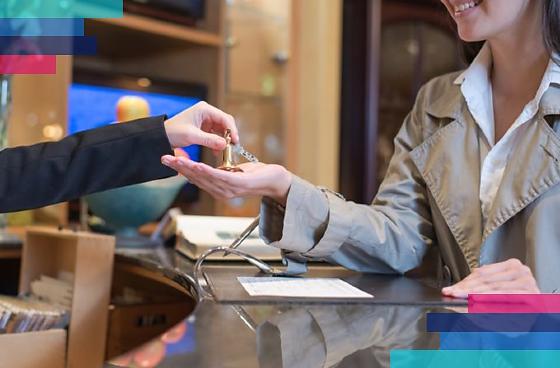 Check-in em hotéis muda e passa a ser 100% digital; veja como vai funcionar  Nova exigência muda rotina de hotéis e hóspedes em todo o país