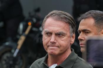 Tribunal militar autoriza operação que pode tirar patente militar de Bolsonaro