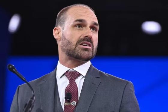 STF condena Eduardo Bolsonaro a 4 anos e 2 meses por coação à Justiça