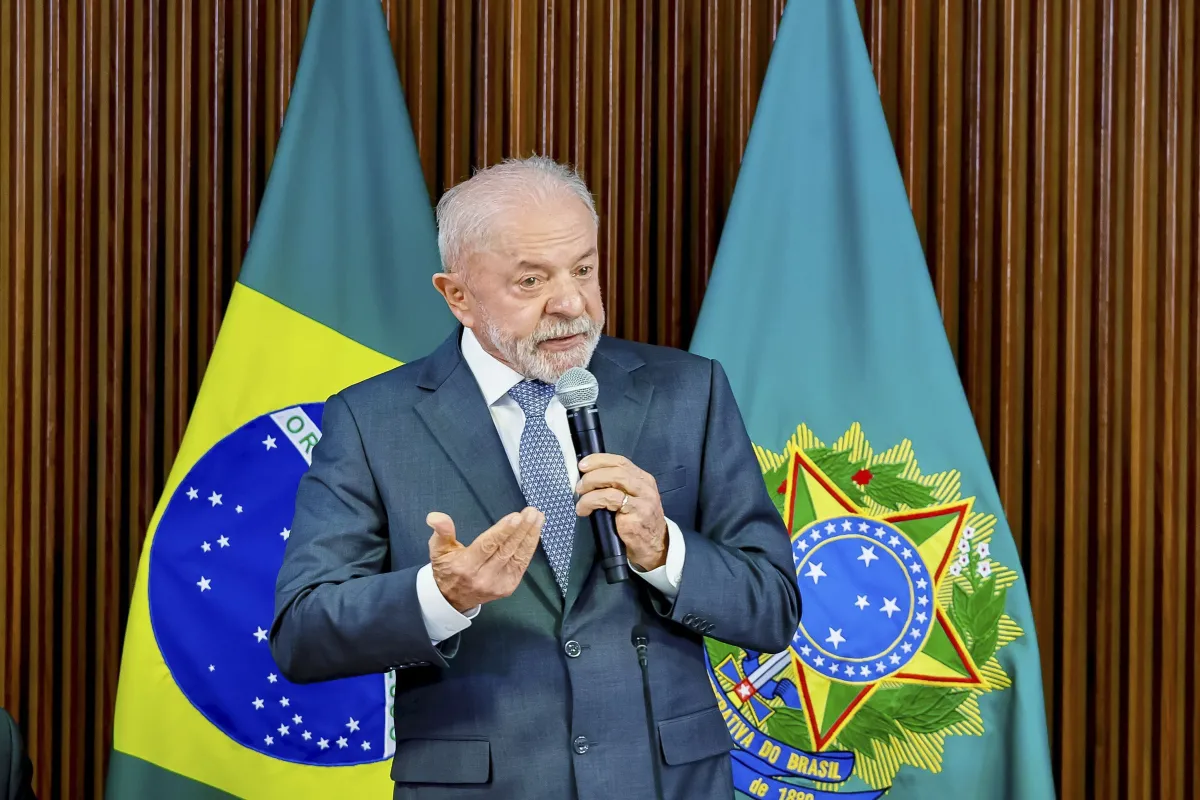 Datafolha: governo Lula tem avaliação negativa de 38%, positiva é de 32% Levantamento entrevistou 2.004 eleitores entre os dias 17 e 18 de junho; índice de confiança é de 95% com margem de erro de 2 pontos percentuais para mais ou para menos