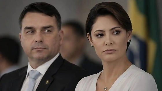 Michelle diz ter sido desrespeitada por Flávio Bolsonaro