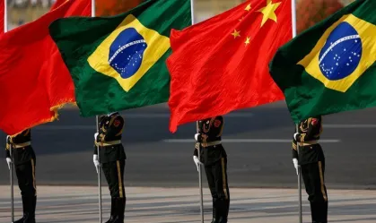 Panda Bonds aproximam Brasil do mercado financeiro chinês Emissão de títulos na China e possibilidade de contas em renminbi ampliam integração financeira entre os dois países