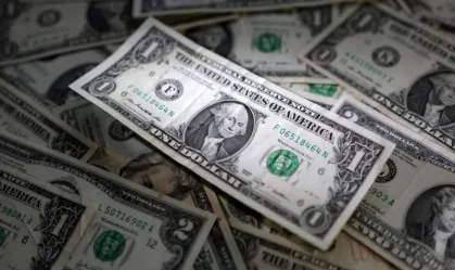 Mercado repercute tarifaço dos EUA ao Brasil; dólar abre em alta O dólar à vista encerrou a sessão de quarta-feira (15) com alta de 0,08%, aos R$ 5,0782